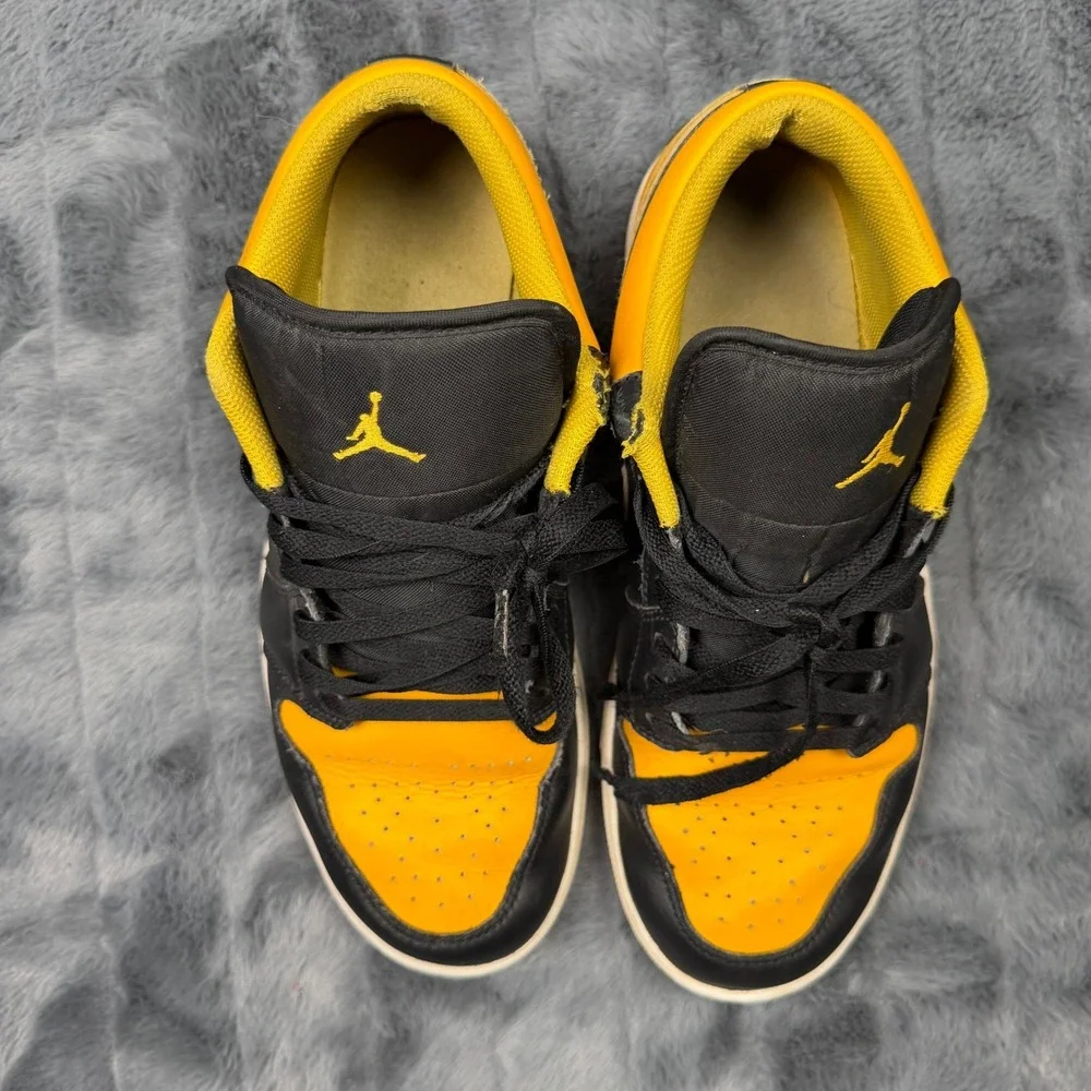 Nike Air Jordan 1 Low Yellow Ochre Black White 553558-072 Mens 10 Sneaker